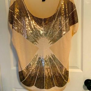 Sequin pink, silver and white cute top to dress up.